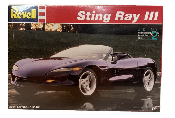 RESALE SHOP - Revell Sting Ray III Chevrolet Corvette Concept Car 1:25 Model Kit c1993