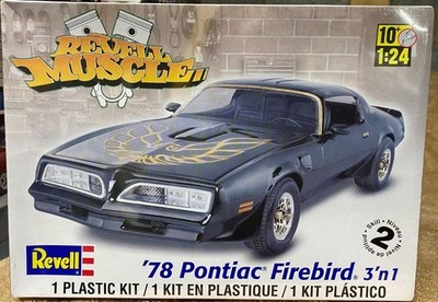 RESALE SHOP - Revell '78 Pontiac Firebird 3'n1 1:24 Scale Model Kit
