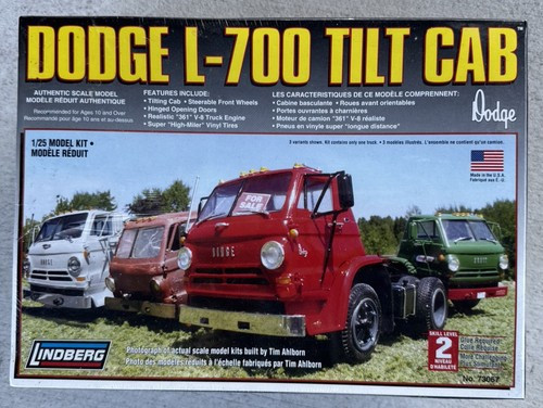 RESALE SHOP - LINDBERG Dodge L-700 Tilt Cab Truck Tractor 1/25 Model Kit c2006