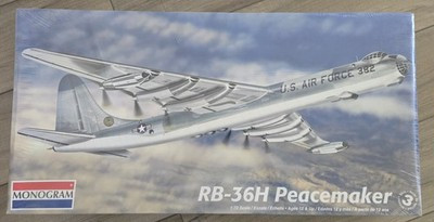 RESALE SHOP - Revell Monogram RB-36H Peacemaker 1:72 Plastic Model Kit c2008