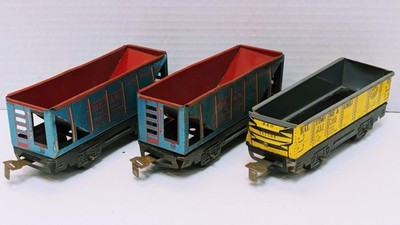 RESALE SHOP - Lot of 3 Marx Hoppers and Gondola - Preowned
