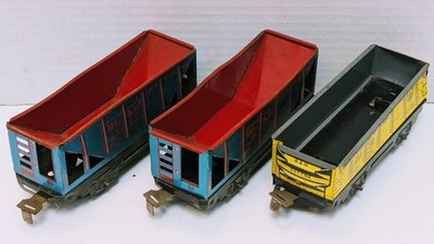 RESALE SHOP - Lot of 3 Marx Hoppers and Gondola - Preowned