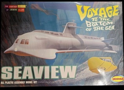 RESALE SHOP - Moebius SEAVIEW Voyage to the Bottom of the Sea 1:128 Model Submarine Kit c2008