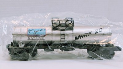 RESALE SHOP - Lionel North American Single Dome Tank Car #19601