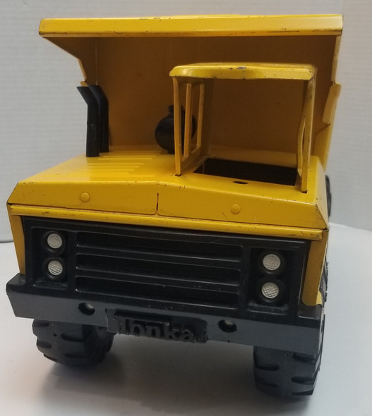 RESALE SHOP - Mighty Tonka XMB-975 Dump Truck - JAKE-DUMP-U4991