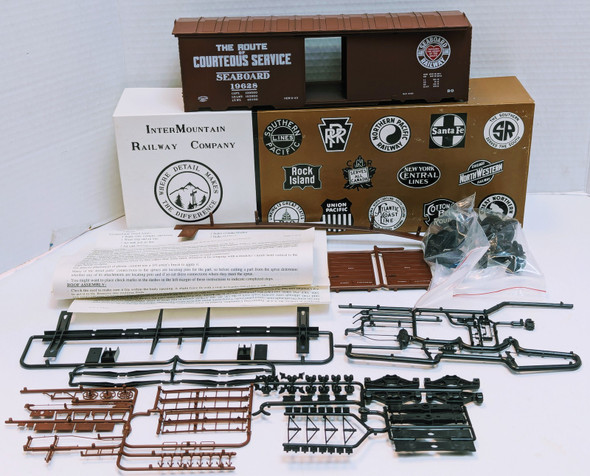 RESALE SHOP - InterMountain Railway Company - O Scale - Seaboard Air Line - 1937 A.A.R. Boxcar - RIOR-IMRC19628-NOB5003