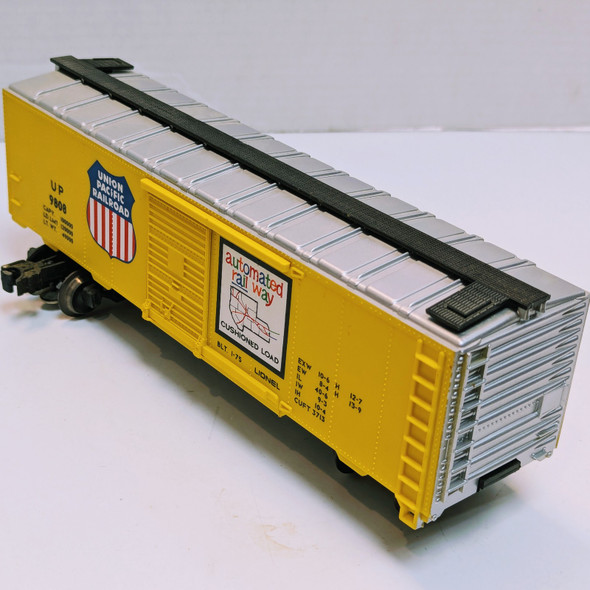 RESALE SHOP - Lionel Union Pacific Automated Rail Way Boxcar #9808 - RIOR-9808-U5086