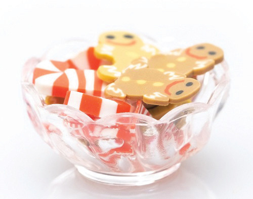 OakridgeStores.com | Creative Little Details - Christmas Candy Dish - Plastic - 1" Scale Dollhouse Miniature - 6138
