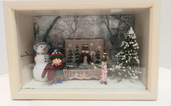 RESALE SHOP - VTG Handmade 1:12 Snowy Day Display - BABE-LETITSNOW-NS5749
