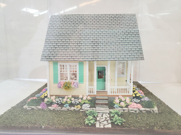 RESALE SHOP - VTG Handmade 1:48 Yellow House - BABE-YELLOWHOUSE-NS5784