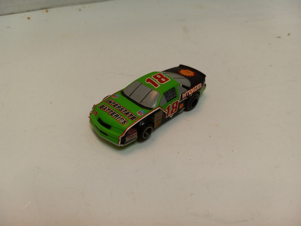 RESALE SHOP - Life-Like Chevy Interstate Batteries #18 Gray Windows NASCAR Slot Car - SHGU-028-LN5326
