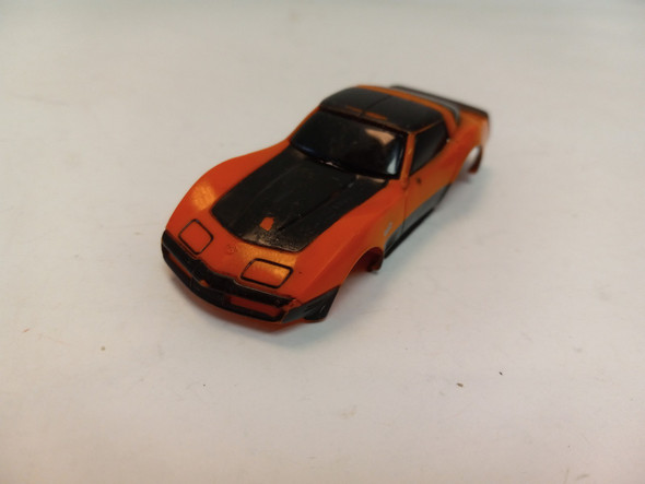 RESALE SHOP - Tyco HO Slot Car Corvette Stingray Orange/ Black C3 Corvette BODY ONLY - SHGU-065-LN5462