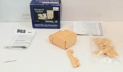 RESALE SHOP - Commander Ser. Models Hummel Update Commander Series Models 2-050 - STORE-2-050-LN5334