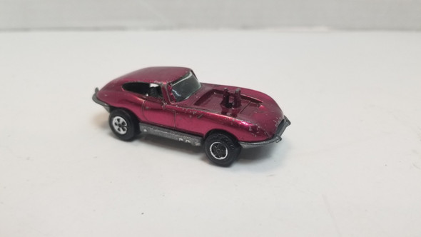 RESALE SHOP - Johnny Lightning Topper Jumpin Jag Pink Missing plastic engine part fixer upper - TERO-007-U5152