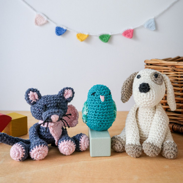 OakridgeStores.com | Hoooked - Pet Friends - Amigurumi DIY Kit with Eco Barbante Yarn - PAK349