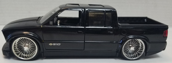 RESALE SHOP - Jada Dub City 1/24 Chevrolet S-10 Extreme (READ) - JEPA-DUBS10-U5547