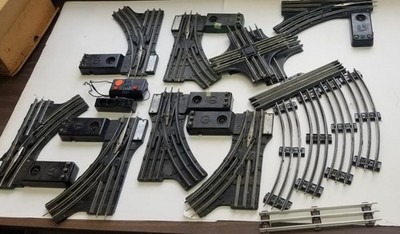 RESALE SHOP - Lot of O Gauge Switches (7) and Track Curves Untested - RIOR-7SWITCHTRACKLOT-U5487