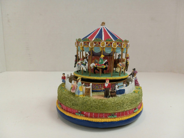 RESALE SHOP - VTG International Resources The Carousel Comes To Town #AH444 Music Box - BABE-CAROUSEL-NS5958