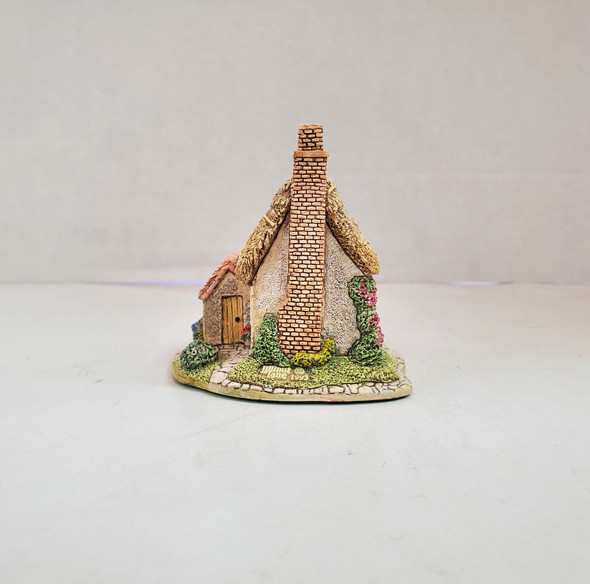 RESALE SHOP - VTG Lilliput Lane Cottage Miniature - BABE-COTTAGE-NS6102
