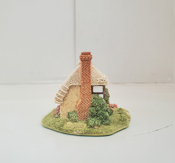 RESALE SHOP - VTG Lilliput Lane Strawberry Cottage 1990 - BABE-STRAWBERRYCOTTAGE-NS6108