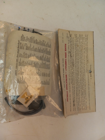 RESALE SHOP - 1916 MK.1 TANK - Airfix 00 Scale - Mint in Original Plastic Bag - BOBR-001-NS6934