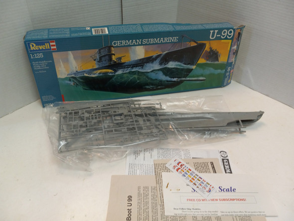 RESALE SHOP - Revell U-99 GERMAN SUBMARINE 1:125 1940s WWII Sub, 1:125 Model Kit #05054 - BOBR-05054-NOB6913