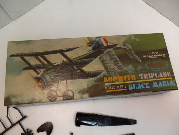 RESALE SHOP - 1/48 AURORA SOPWITH TRIPLANE BLACK MARIA #100-100 VINTAGE WWI AIRPLANE MODEL NOB - BOBR-100-100-NOB6201
