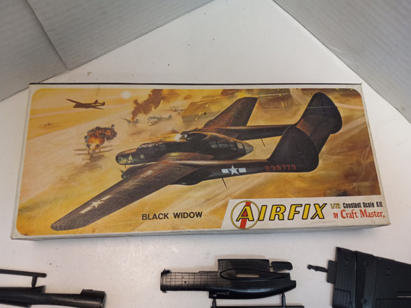 RESALE SHOP - Vintage Airfix by Craft Master #1414-100 1/72 Scale P-61B Black Widow NOB-MINT!! - BOBR-1414-100-NOB6253
