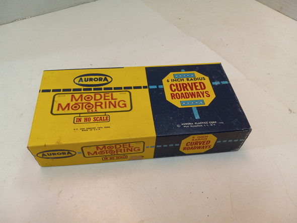 RESALE SHOP - 1960 Aurora 6� Radius Curved Track Model Motoring Ho Scale 4 Pcs. With Box - BOBR-1518-NOB6982