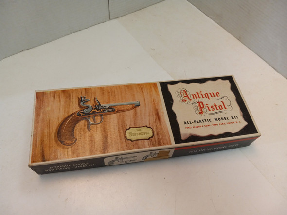 RESALE SHOP - VTG PYRO THE BUCCANEER ANTIQUE PIRATE PISTOL KIT MODEL 201 MINT!!! - BOBR-201-NOB6986
