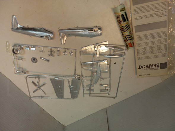 RESALE SHOP - Vintage Grumman F8F-2 Bearcat Model Airplane Kit 60's NOB NICE! - BOBR-215-200-NOB6168