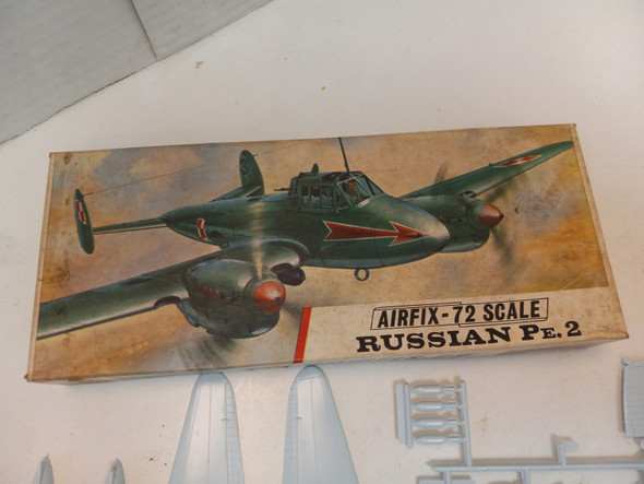 RESALE SHOP - Airfix 1/72 Scale Petlyakov Pe-2 Soviet Bomber Model Kit MINT NOB!! - BOBR-258-NOB6238