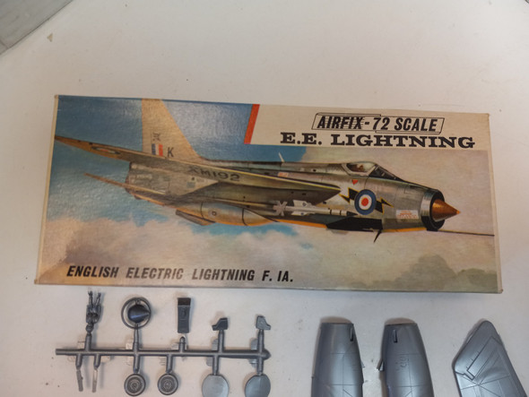 RESALE SHOP - AIRFIX LIGHTNING F-1 A -Kit 1/72 Vintage Model Kit New Unassembled #290 - BOBR-290-NOB6218