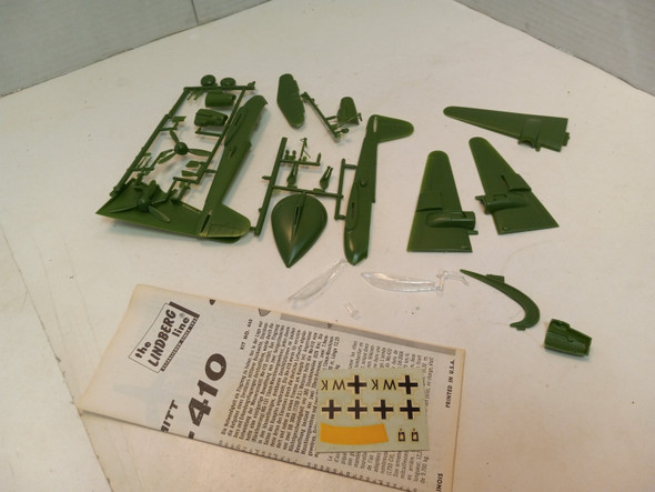 RESALE SHOP - Lindberg 1:72 Messerschmitt ME-410 Model Kit - BOBR-440:60-NOB6264