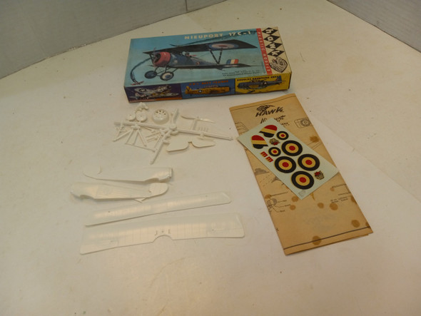 RESALE SHOP - Vintage Hawk Models 1958 Nieuport 17 C - 1 Kit No. 613 Sealed - BOBR-613-60-NOB6802