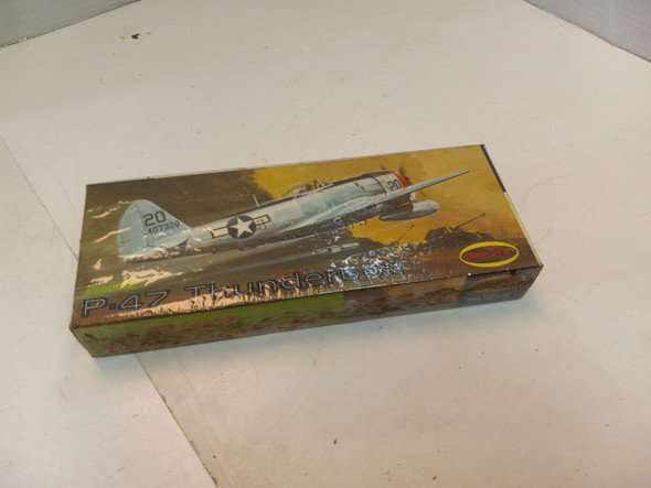 RESALE SHOP - Aurora 1/4 inch scale P-47 Model Kit Vintage Sealed Mint Condition NICE!!!!! - BOBR-81-79-NS6204