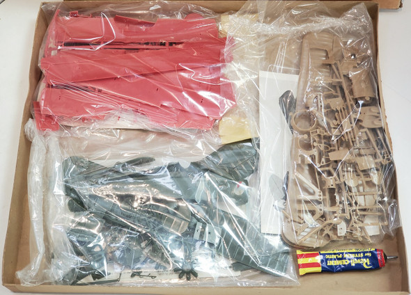 RESALE SHOP - VTG Revell Collector's Set 3 WWI Dogfighters Plastic Model Kit #G-293-500 - BOBR-G-293-500-U6187