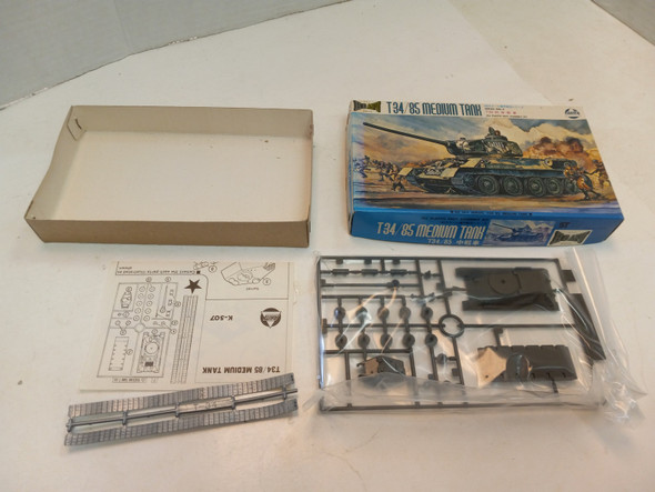 RESALE SHOP - HO AFV AHM Model Kit K-507 T-34/85 MediumTank Armored Forces WWII Scale 1/72 - BOBR-K-507-NOB6874