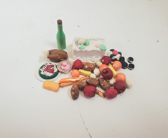 RESALE SHOP - VTG Mini Resin Food - BOST-MINIFOOD-NS6241