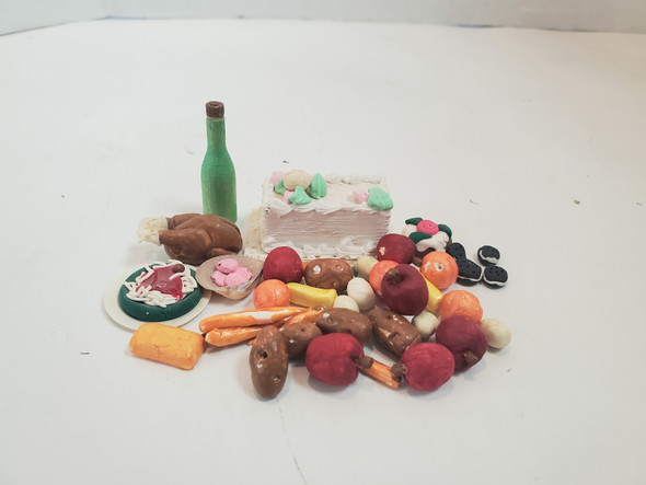 RESALE SHOP - VTG Mini Resin Food - BOST-MINIFOOD-NS6241