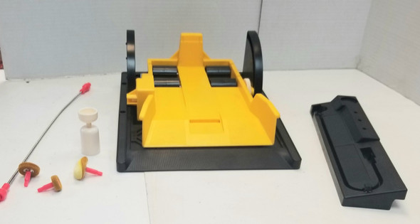 RESALE SHOP - PLAYSKOOL SST Performance Center Maintenance Bay For Big Foot And SST's - TERO-PLAYPERFORM-U5178