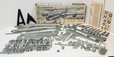 RESALE SHOP - Airfix B-29 Super fortress 1/72 1601-200 - BOBR-1601-200-LN7134