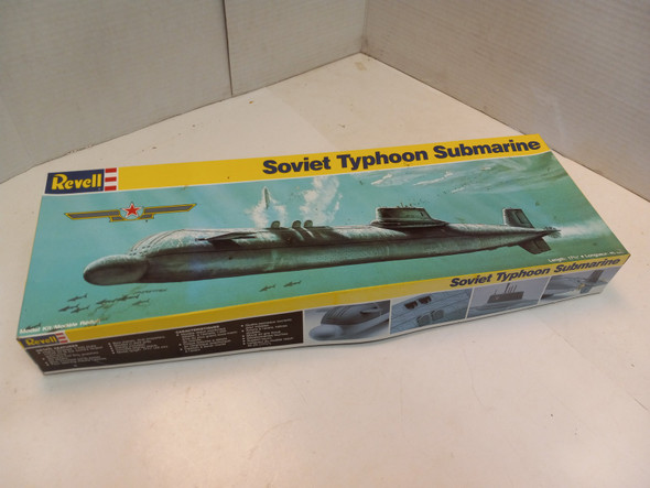 RESALE SHOP - Soviet Typhoon Submarine Revell 1/400 Model Kit 5231 NEW OPEN BOX MINT - BOBR-5231-NOB6944