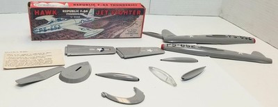 RESALE SHOP - Hawk Jet Fighter Republic F-84 Thunder Jet 1/48 701 - BOBR-701-U7110