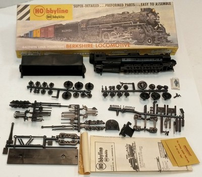RESALE SHOP - Hobbyline Hobbykits HO(?) Scale Berkshire Locomotive Plastic Model Kit - BOBR-KL-3:295-U7098