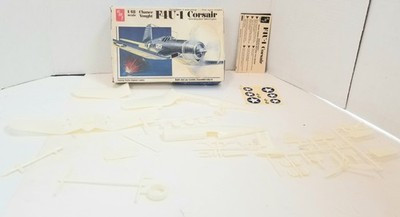 RESALE SHOP - AMT F4U-1 Corsair Chance Vought 1/48 T640 - BOBR-T640-NOB7152