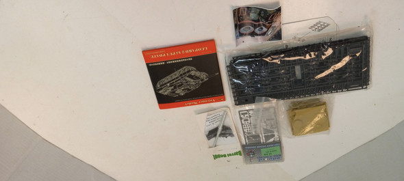 RESALE SHOP - Tamiya 1/35 Leopard 2 A5 Main Battle Tank Model Kit# 35242 MANY EXTRAS!!!!! - JIMI-422-8610-NS7055