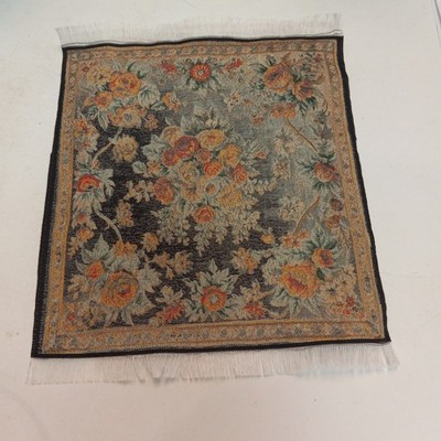 RESALE SHOP - Sam's World Gouldenlabel Large Square 8" x 8" Wildflower Medallion Rug - SAM-LS003-NS7319