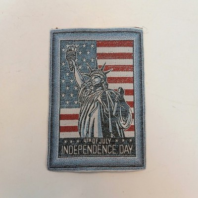 RESALE SHOP - Sam's World Gouldenlabel Small 4.5" x 3" Fourth of July Tapestry - SAM-T001-NS7389