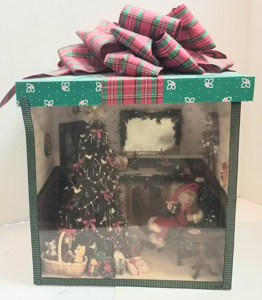 OakridgeStores.com | RESALE SHOP - VTG OOAK Christmas/ Santa Scene in Xmas present style display box -artisan made - BABE-PRESENTSCENE-LN7560